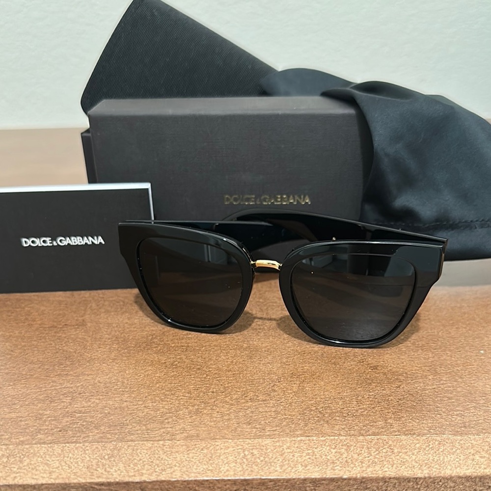 Dolce & Gabbana Elegant Black Sunglasses